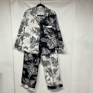 Victoria's Secret Pajama set